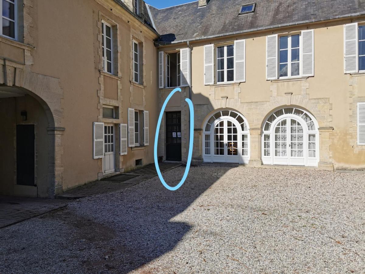 Appartement Avec Vue Sur Cathedrale Classe De Tourisme 3 Etoiles 贝叶 外观 照片